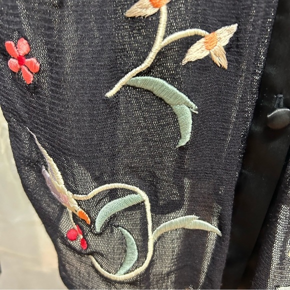 Vivienne Tam vintage bulk embroidered rare blouse button up 2 XS/small stretches - Picture 5 of 7
